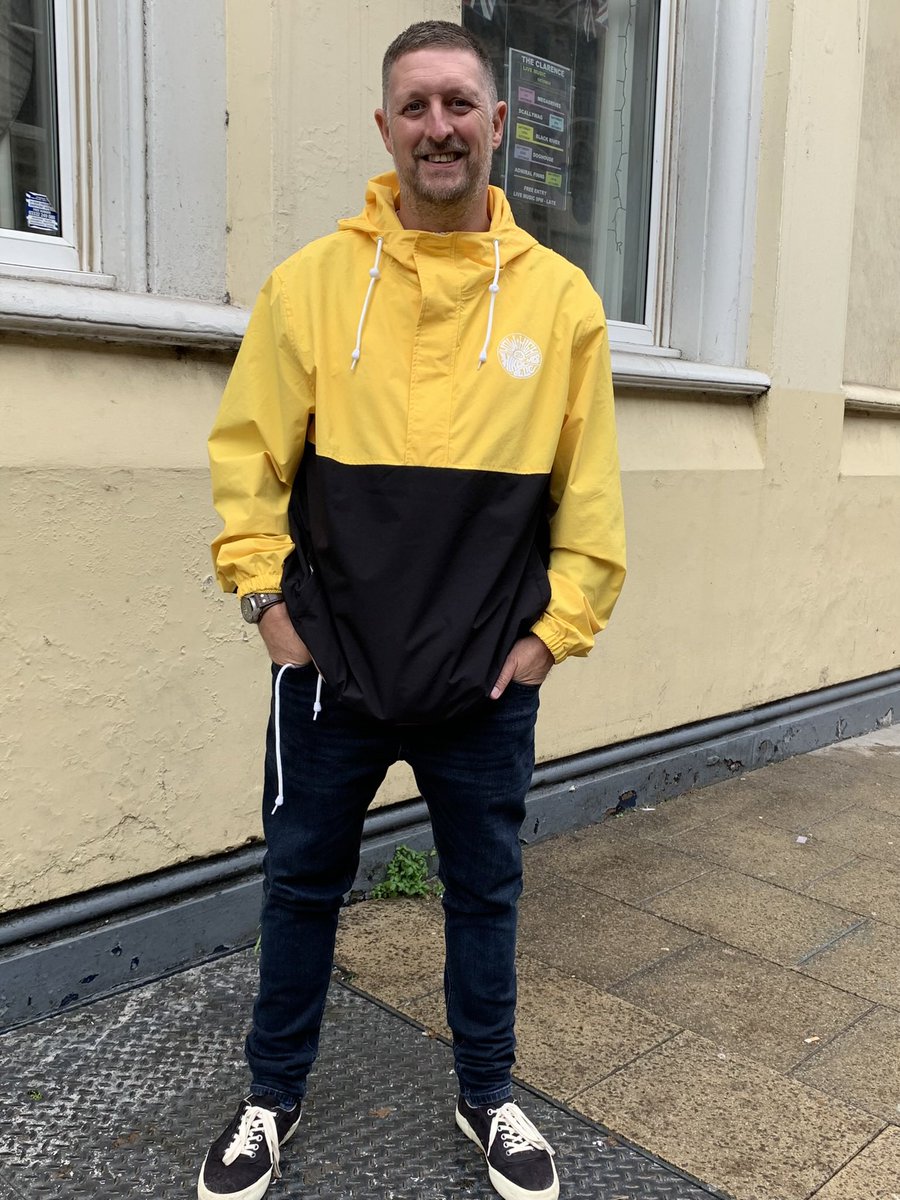 CraiginKent's tweet photo. Loving the @Tim_Burgess @hikerdelic #HowHigh jacket.
It’s had a debut outing picking up the new #TimBurgess vinyl @hmvHastings @hmvtweets #TypicalMusic https://t.co/6mse7EYUfd