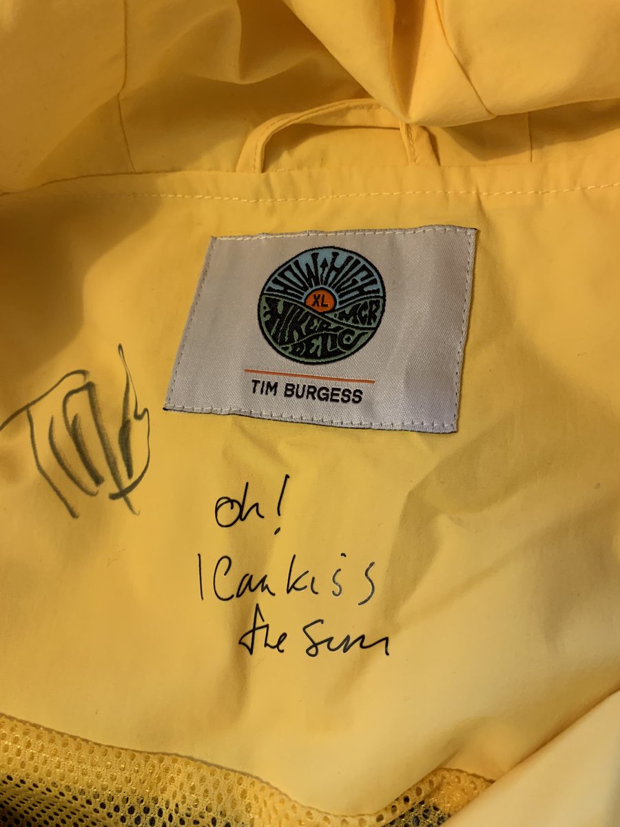 CraiginKent's tweet photo. Loving the @Tim_Burgess @hikerdelic #HowHigh jacket.
It’s had a debut outing picking up the new #TimBurgess vinyl @hmvHastings @hmvtweets #TypicalMusic https://t.co/6mse7EYUfd