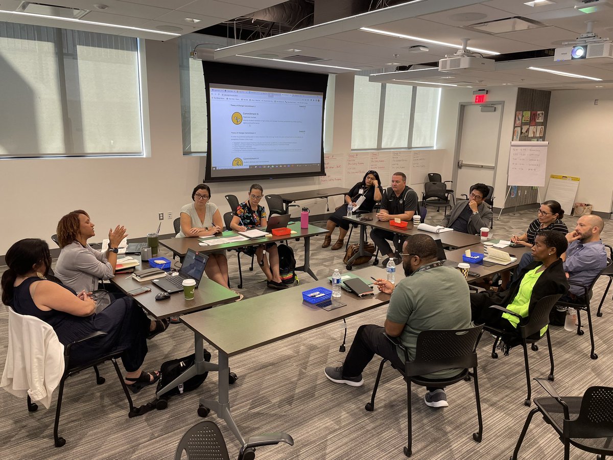 Deep engagement between teams from <a href="/PhoenixUnion/">PXU</a> <a href="/officialSCUSD/">Sac City Unified</a> and <a href="/BaltCitySchools/">Baltimore City Public Schools</a> at the #carnegieLLN site visit. Conversations about how the work actually gets done.  <a href="/CarnegieFdn/">Carnegie Foundation</a>