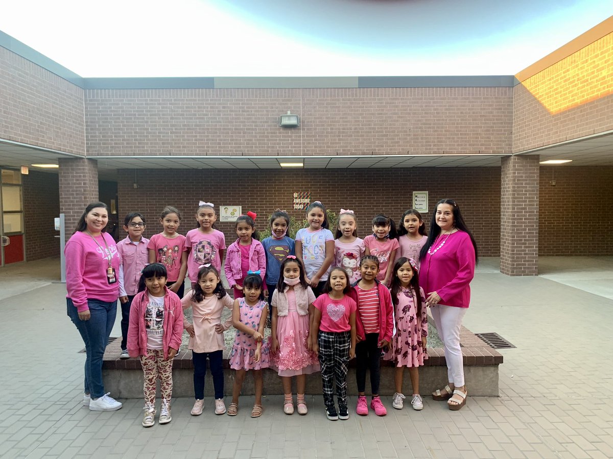 1st grade was ready to Pink Out!💕 #PinkOutDay #AldineConnected <a href="/Leticia22719912/">Leticia Aguirre</a> <a href="/ReedAcad_AISD/">Reed Academy for Engineering</a>