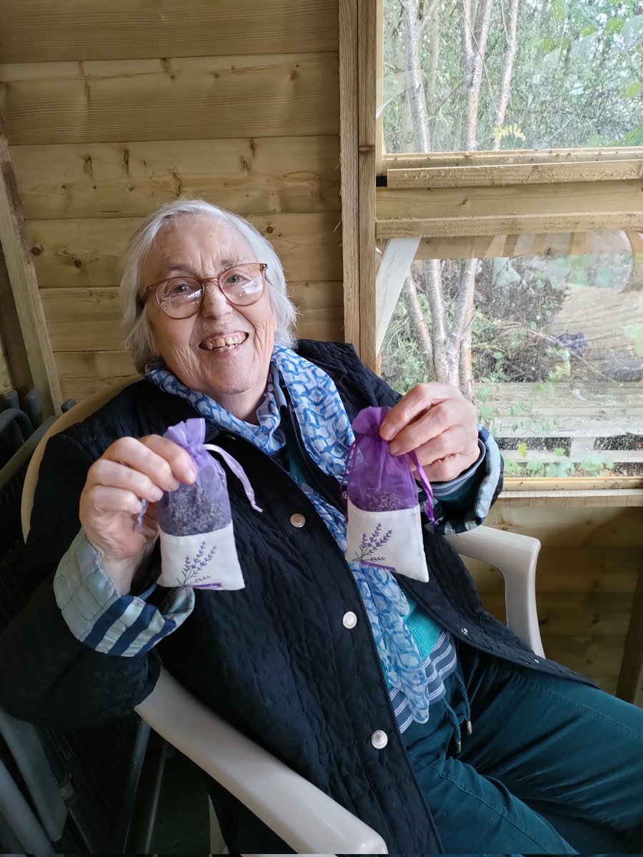 GardenPathway's tweet photo. Despite the wind and rain our amazing gardeners have made beautiful lavender bags, planted up allium bulbs, and harvested tomatoes, tasting a few and reminiscing together along the way! https://t.co/IPgltV89gC