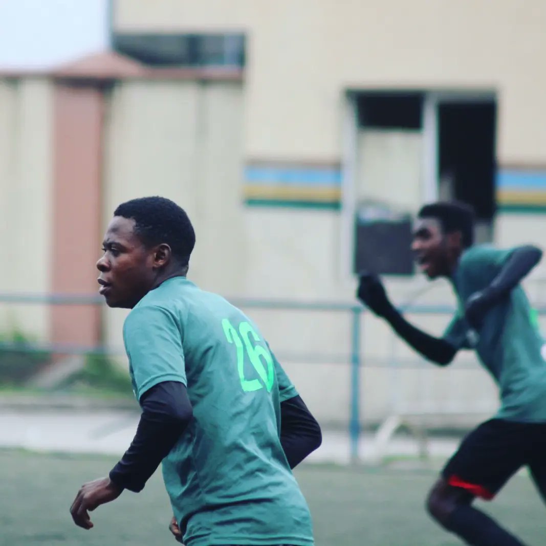 TurfSeason's tweet photo. Life never gives you what you deserve.
Life gives you what you fight for.
#TurfNeverStops
#TurfSeason
#FootballScouting
#TalentID
The Next #Football Stars https://t.co/T2HtFV8oqE