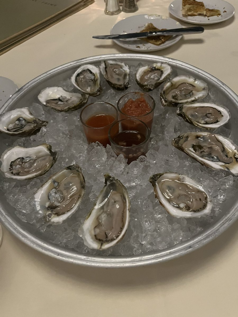 MealsWheelz's tweet photo. (Yew) KnOW the oyster CO(w)DE!
#forYew #YewAndAye #oysters #soul #food #delivery @AndrewSacks13 https://t.co/41ZfNQGrm5