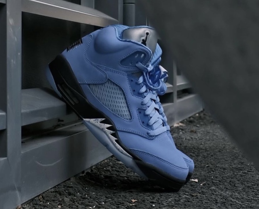 SneakerScouts's tweet photo. Release Date: Air Jordan 5 'UNC' - March 4, 2023 |$225| #SneakerScouts 

https://t.co/RH5PnpDWM7 https://t.co/54gL7JUK8d