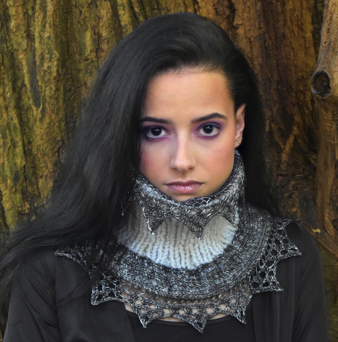 knitdifferent's tweet photo. 👻🎃 Knit this in time for halloween. Easy chunky cowl with lace trims. The pattern is in my book 📕https://t.co/r3twFM73ez https://t.co/5sAcoHe3pN