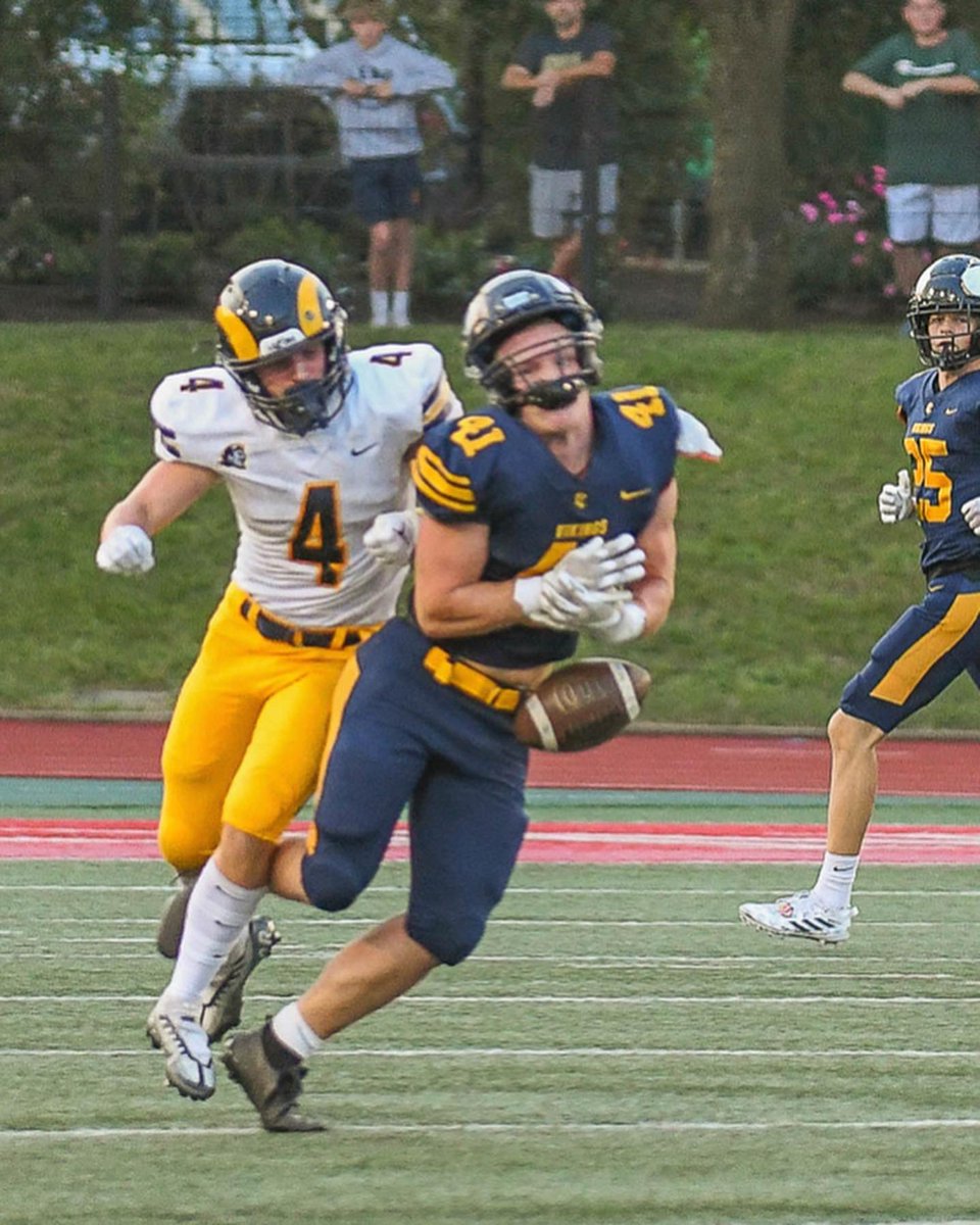 Mid Season Highlights  

hudl.com/v/2JPdfP