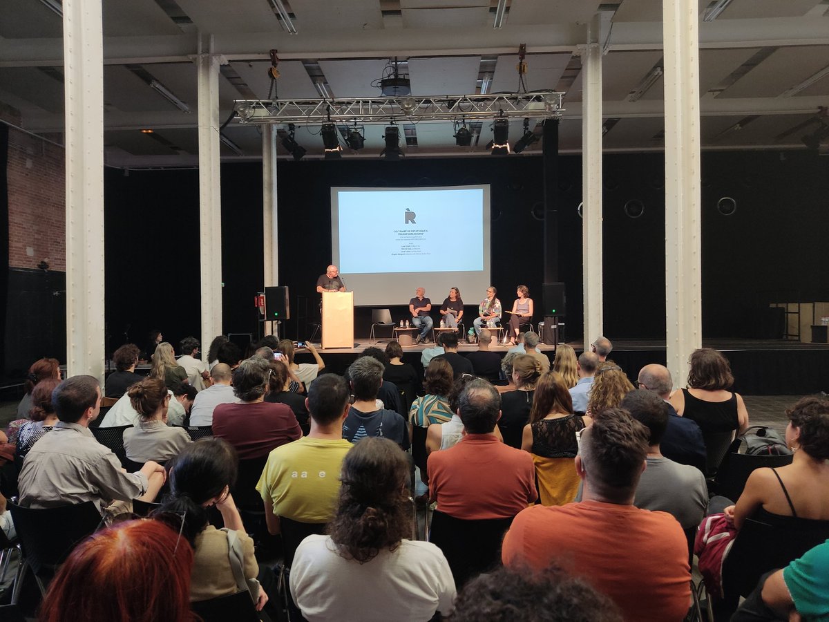 ExperimentemART's tweet photo. Tret de sortida
14a edició d’#ENRESiDÈNCiA!
Enguany #artistes
@albertgusi @tinta_fina
Oriana Eliçabe
#instituts
@IERecComtal, Institut Vall d'Hebron i Institut Consell de Cent
@bcncultura @consorciedubcn
#culturaieducaciobcn
#Artieducacio #CulturaiEducacio
#Experimentemamblart https://t.co/sxZwHon9A5