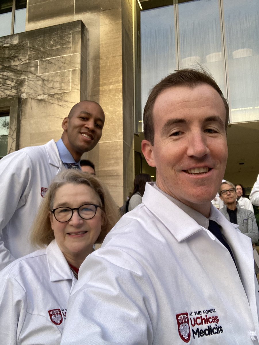 UChicagoOHNS (@uchicagoohns) on Twitter photo Section picture day is in the books!  A few shots from this mornings action #LookingGood #ENT #IamOto #Family Section picture day is in the books!  A few shots from this mornings action #LookingGood #ENT #IamOto #Family