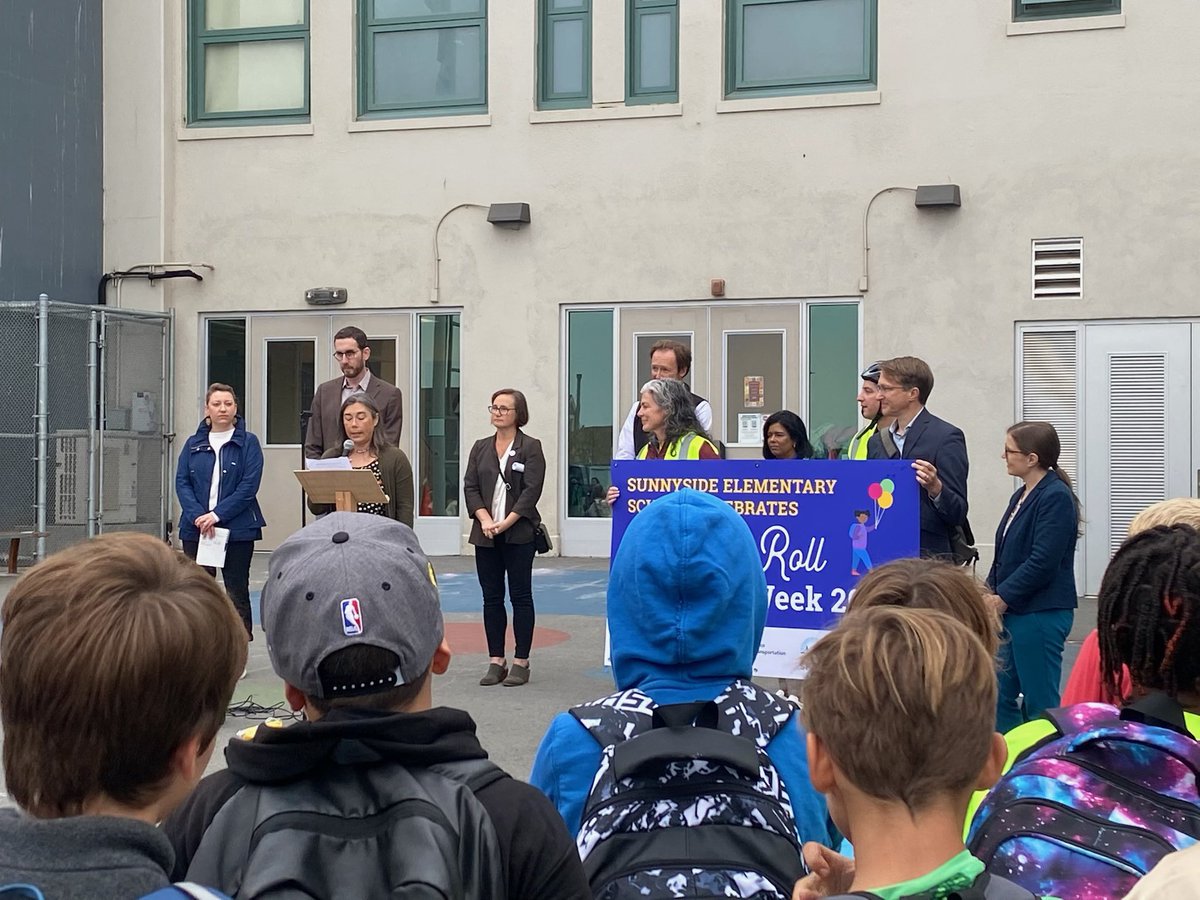 SunnysideK5's tweet photo. We kicked off our morning with Walk &amp; Roll to School @SunnysideK5 in SF. Special elected officials and guests spoke on the importance of being able to safely get our children to school every day, all school year.  

@walksf @SFSafeRoutes 
#walkandrollsf #LetsWalkAndRoll https://t.co/1aXPtPccmR