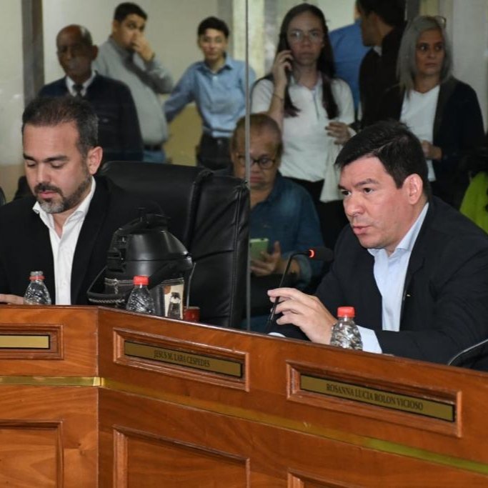 JesusLaraPy's tweet image. 🏢 Miércoles de sesión en la Junta Municipal de Asuncion.

Recibimos el pedido de los funcionarios de la PMT y trasladamos al pleno.

Además, abordamos otros importantes puntos para la ciudadanía.

#JesúsLaraConcejal