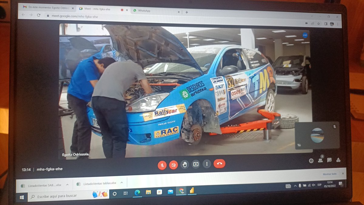 Automozioa_db's tweet photo. Gaur pasa den asteburuko rallyaren azterketekin jarraitu dugu eskolako tailerrean. Azterketa sakona.
Seguimos con la verificación del último rally en @FPdonboscoLH .
#muchomasqueFp #lanbide #DBK https://t.co/4KY1170Ygg