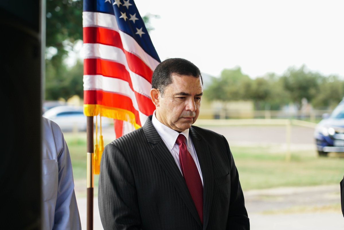 GCHCTexas's tweet photo. Gateway Community Health Center is proud to announce $1.9 Million Dollars in funding from Congressman Henry Cuellar for the Mines Road Family Medicine Clinic.

#gatewayhealthfamily #laredotx #zapatatx #hebbronvilletx #familymedicine https://t.co/1xokKuOdzT