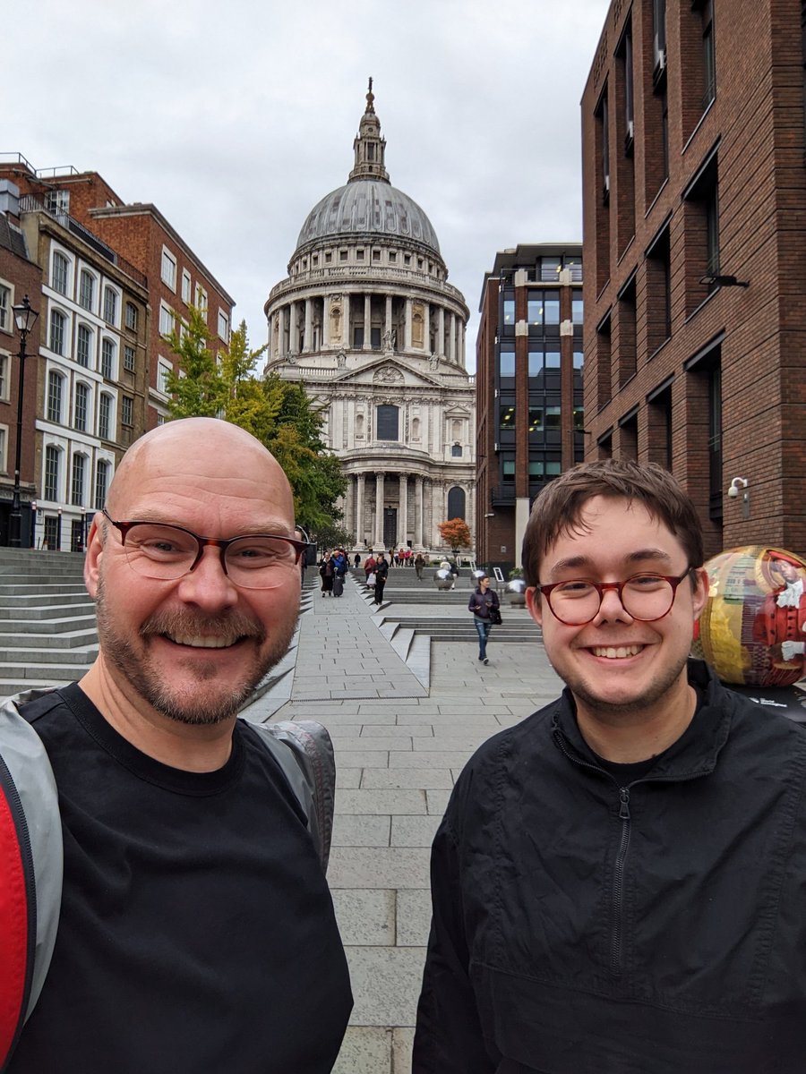 OlovusUK's tweet photo. Not everyone joined the #TeamStand sightseeing tour https://t.co/qVy3uI40TV