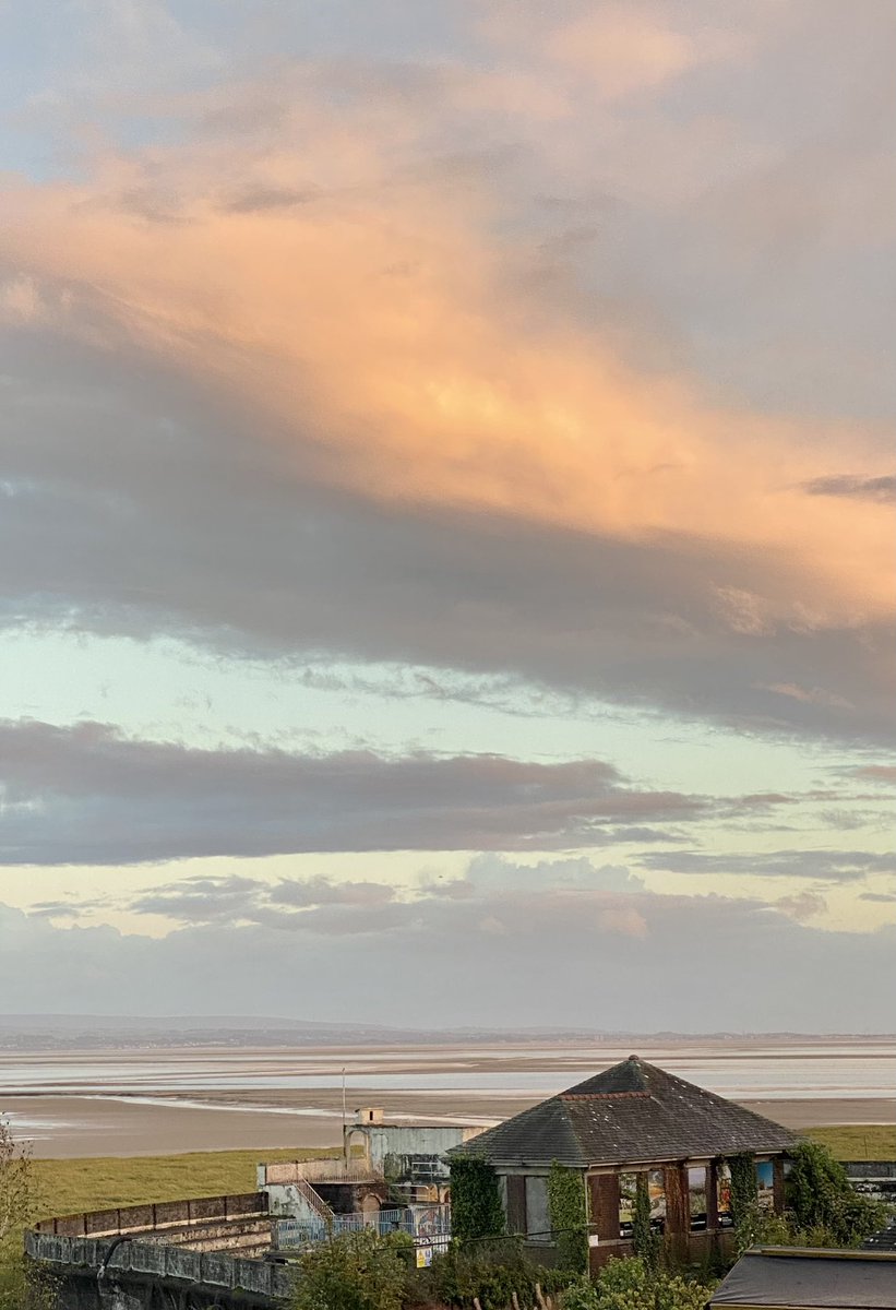 <a href="/jasonrowphoto/">Jason Row Photography</a> ABANDONED
#photo #photooftheday #abandoned #abandonedplaces this would be a great #Top4Theme <a href="/MaysamAdventur1/">MaysamAdventures 💙</a> @4passports <a href="/Giselleinmotion/">Giselle</a> This is Grange Lido behind my house right now, hopefully about to be restored in time for its 100th anniversary <a href="/pbradby/">.</a>