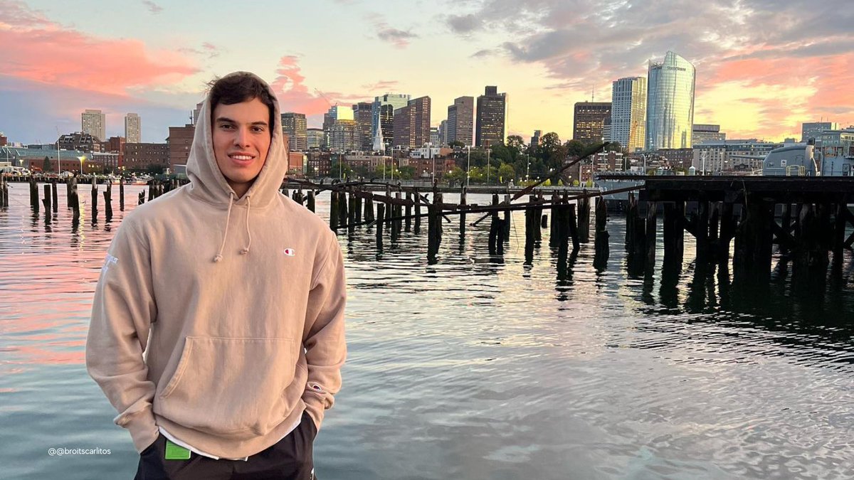 MeetBostonUSA's tweet photo. Boston is better because of you! Be sure to tag #VisitBoston for a chance to be featured in our weekly roundup! #WednesdayRoundUp https://t.co/GoecjCKEc8