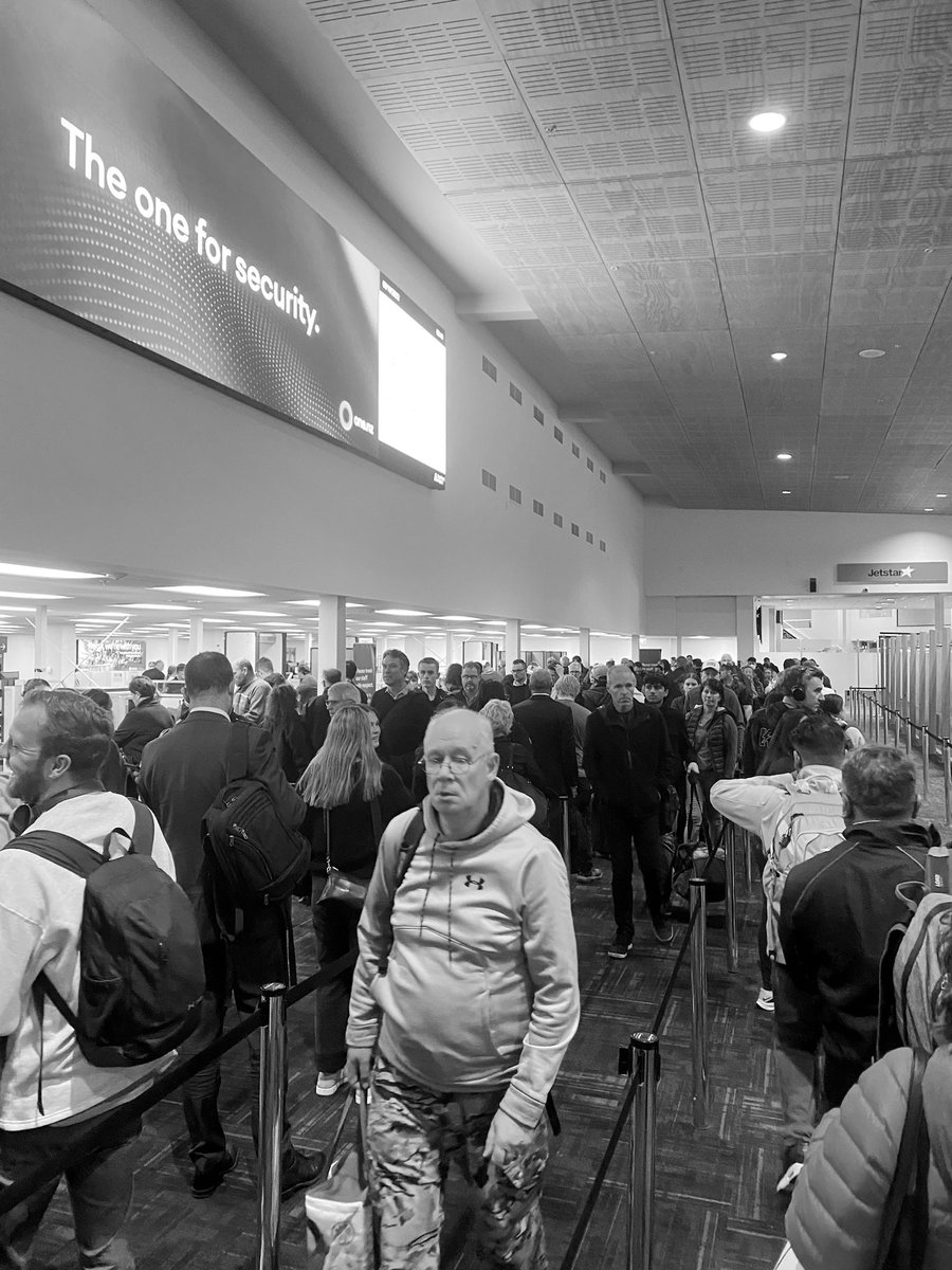 Of all the airports I’ve been in over the last month including four times at LAX the most lines has been at Auckland domestic 😅