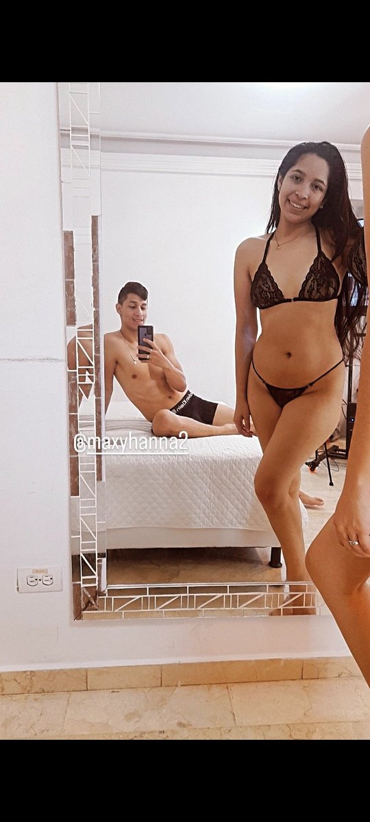 MaxYHanna2's tweet photo. Online
#modeloswebcamcolombia #modelowebcam #modelos #modelo #modelobela #amorpropio  #mujer #hombre #girl #couple #pareja #sexy #lovers #love #happy #felicidad https://t.co/o6SJoZnPVL