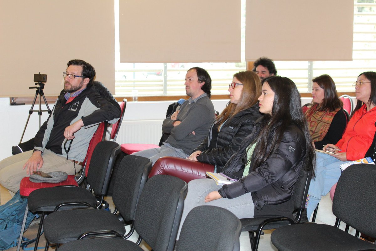 RedClimatica's tweet image. La mañana de este miércoles, con la presencia del seremi @MMAaysen presentamos los resultados de nuestro proyecto “filtro” y aprovechamos de hacer un diagnóstico y evaluación de la situación actual de contaminación en Coyhaique. #CIEP #UACH