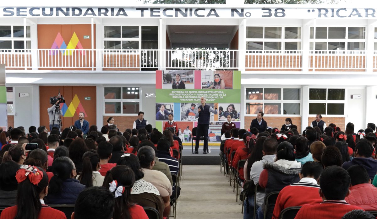 En #Tianguistenco entregamos la reconstrucción de la escuela “Ricardo Flores Magón” que, durante 46 años, ha sido un espacio de formación para las niñas y niños de esta región.