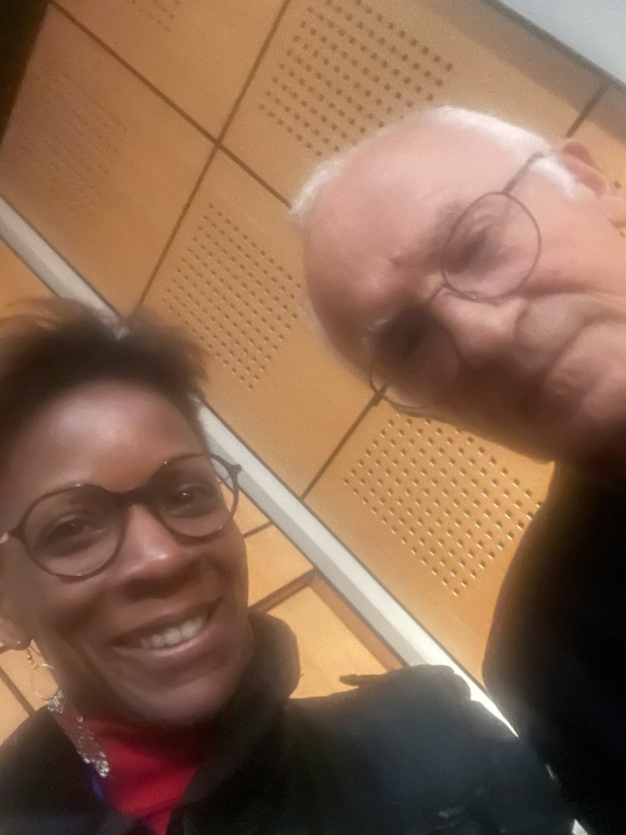 JolyCPE's tweet photo. Préparer le concours en lisant du François Dubet et être honorée de le saluer aujourd’hui. Merci #Ecolhuma https://t.co/JvPbbKVPxq