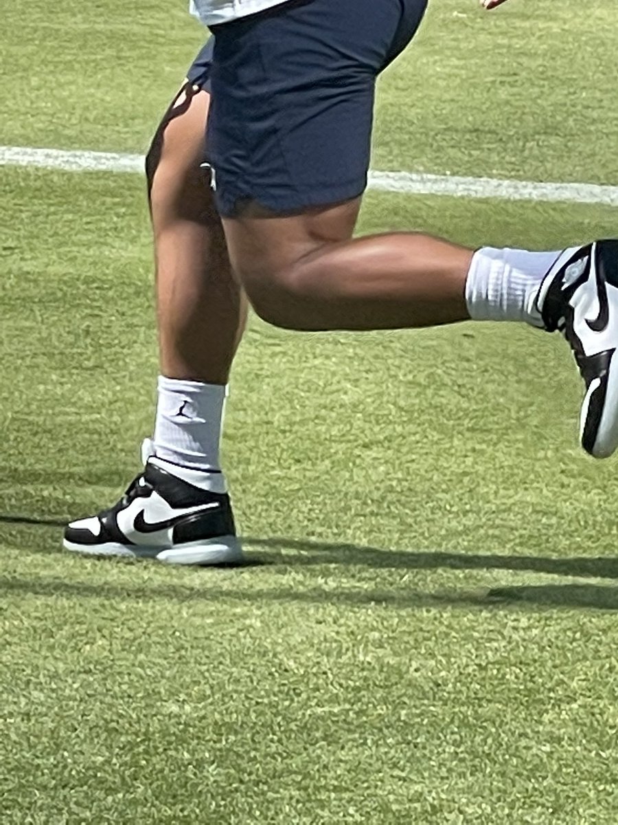 _HaileySutton's tweet image. Someone get me @dak’s sneakers asap