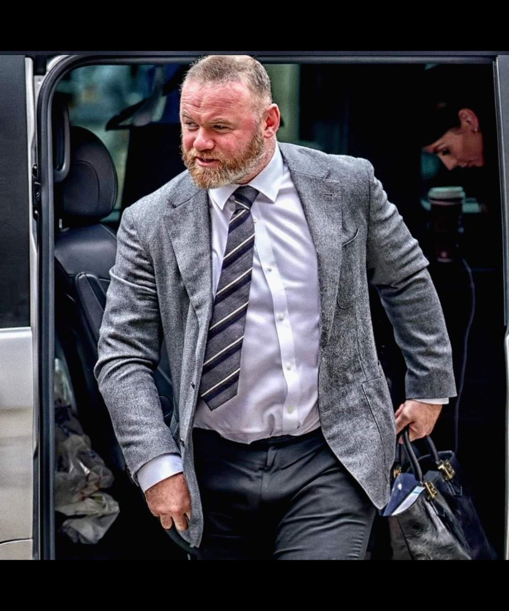 ahmednasirlaw's tweet photo. Wayne Rooney if he relocated to Nairobi or even visited occasionally will be a welcome addition to certain drinking circles as they empty the bottles... https://t.co/wABoI9AUqV
