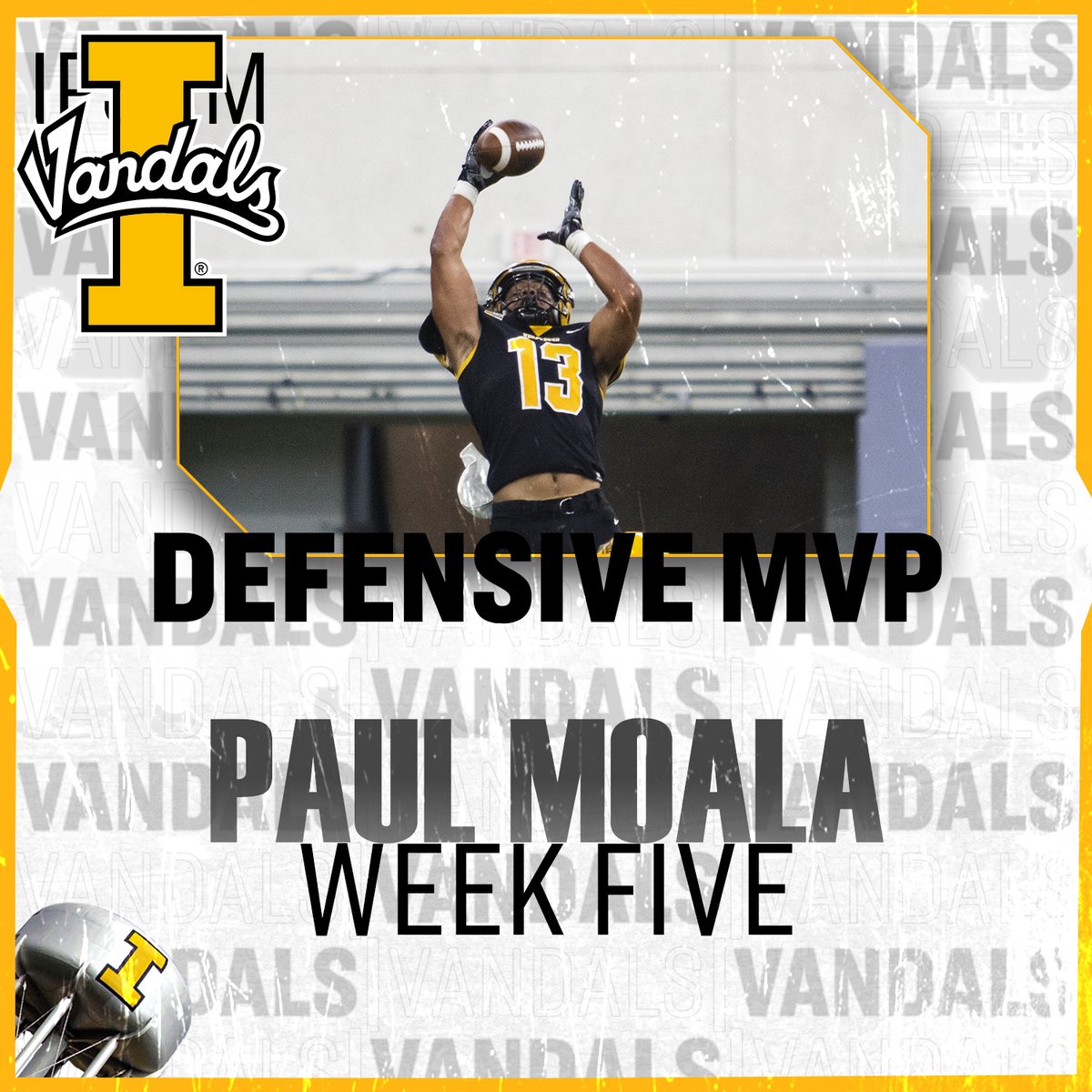 VandalFootball's tweet photo. Another interception for @PaulMoala to earn Defensive MVP recognition. 

#GoVandals https://t.co/Uaz3BwOCvf