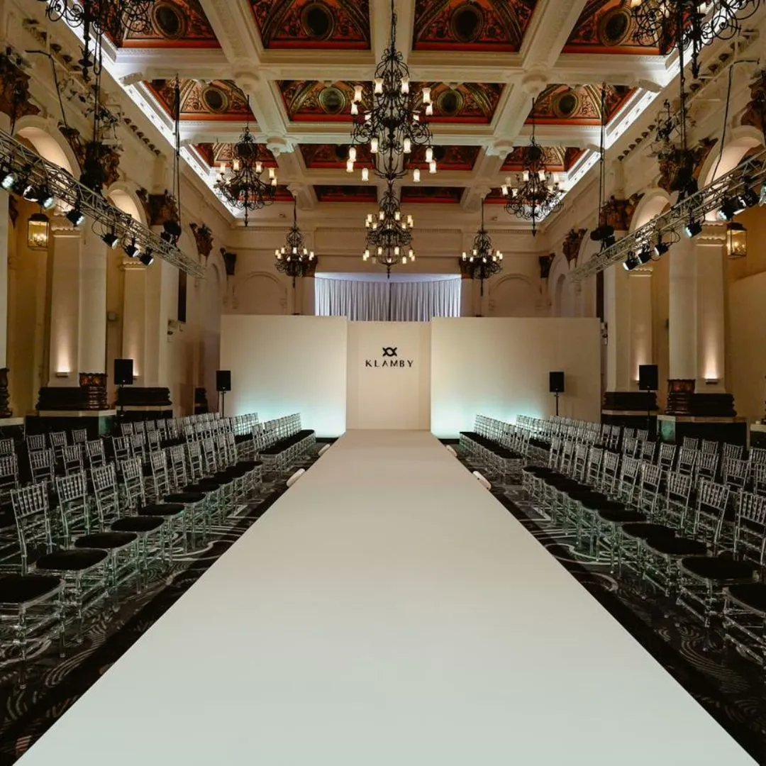themed_creative's tweet image. Last week we provided lighting for #Klamby for #LondonFashionWeek 😲

What an honour!

#London #LFW #FashionWeek #Fashion #Lighting #LightingDesign #Production #BehindTheScenes #TechnicalAV #MovingLights