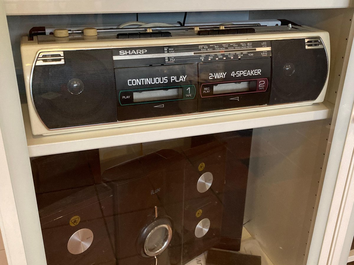willenhospice's tweet photo. #OffTheRecord our new dedicated Music Shop at the Point is open! Listen before you buy. Meet fellow music-lovers Relish the hunt for that perfect album. Discover some forgotten gems from the past in great condition for a great price and all for a great cause #thepointmk https://t.co/xqYGpKGP6F