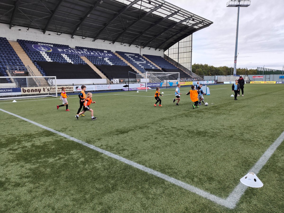 Mrs Edwards tweet media