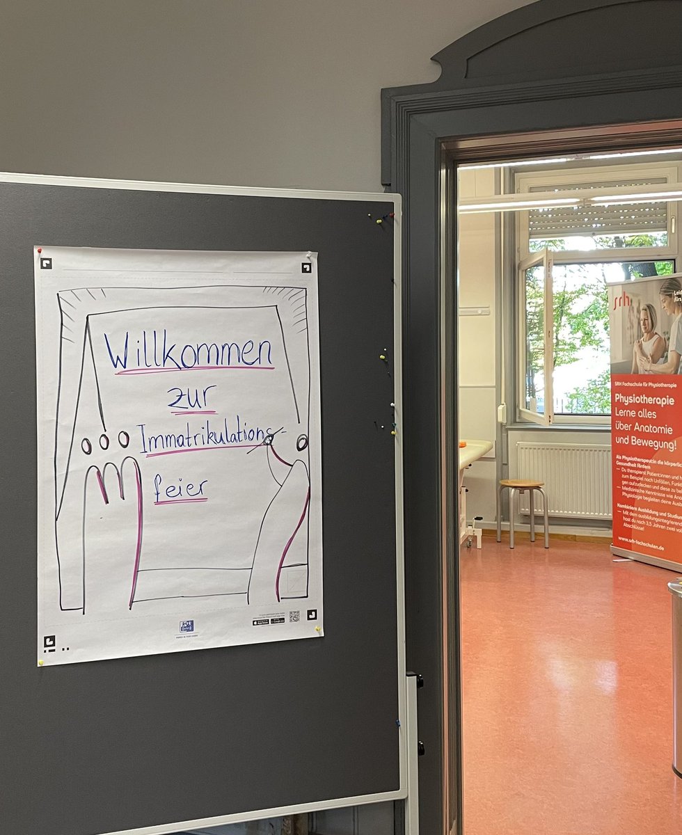 ClaudiaStummer's tweet photo. Heute konnten Prof. Dr. Rita Wittelsberger und ich unsere neue Kohorte im AI Studiengang Bachelor Physiotherapie am Campus Stuttgart begrüßen. Herzlich Willkommen! #SRH #SRHHochschulefürGesundheit #physio https://t.co/3Yu1gGTS2H