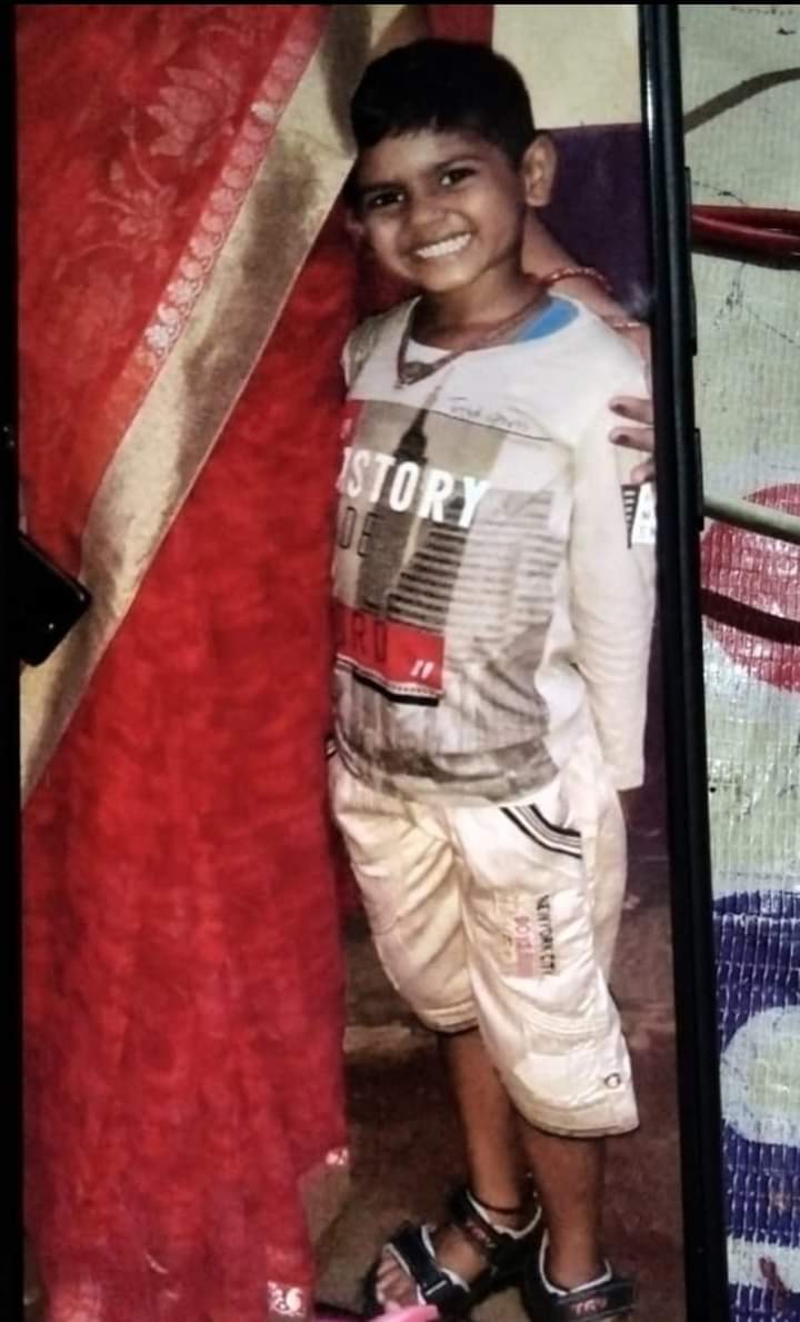 pinki_555's tweet image. आज शाम से आरा के kg रोड से ये लड़का लापता है ।। 
नाम - आदर्श है ।। जरूर मदद करें आप सभी ।।