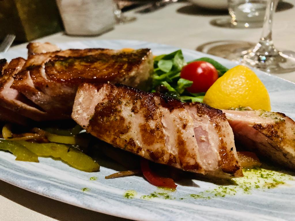 TroupyTRFC's tweet image. Kapetanova juha, avocado tartar, medallions of tuna and crispy fried sea bass with julienne vegetables. Another beautiful meal at @PuteusH #Pucisca 🇭🇷