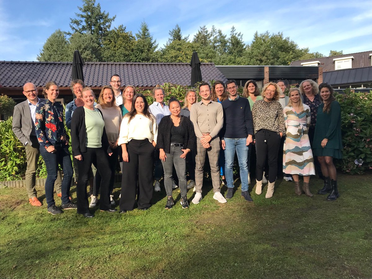 Penta_Nova's tweet photo. Op 4 en 5 oktober hebben 19 schoolleiders hun school ingeruild voor een mooie accommodatie in de bossen in Garderen. Het was tijd voor de tweedaagse van de opleiding Schoolleider Vakbekwaam! Lees hier meer: https://t.co/i2RAHkKDXp #PentaNova https://t.co/JnegWYACLT