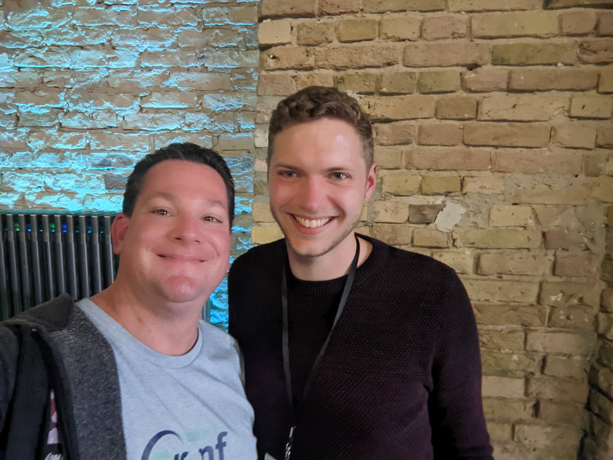 webdave_de's tweet image. Thx @TheAlexLichter for your talk @vue_js_de #vuejsdeconf2022