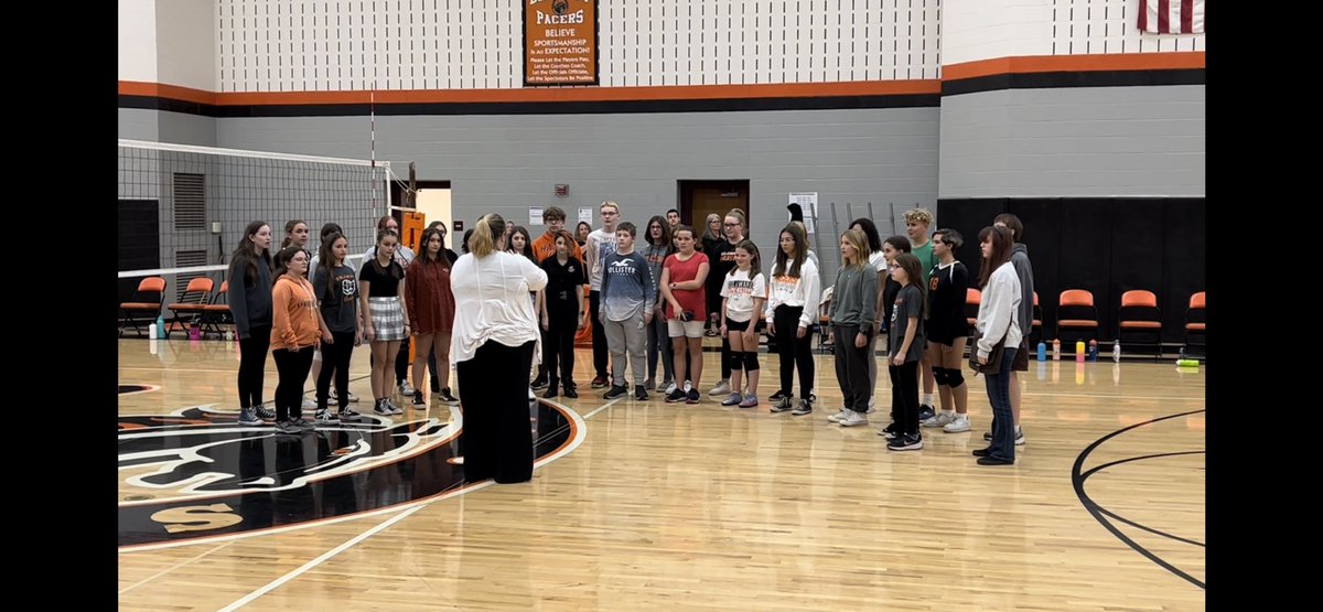 HeidiSKegley's tweet image. Thank you to the ⁦@DempseyMS⁩ Singers for singing “The National Anthem” for the ⁦@Dempsey_Pacers⁩ Volleyball games! ⁦@DCSChoirs⁩