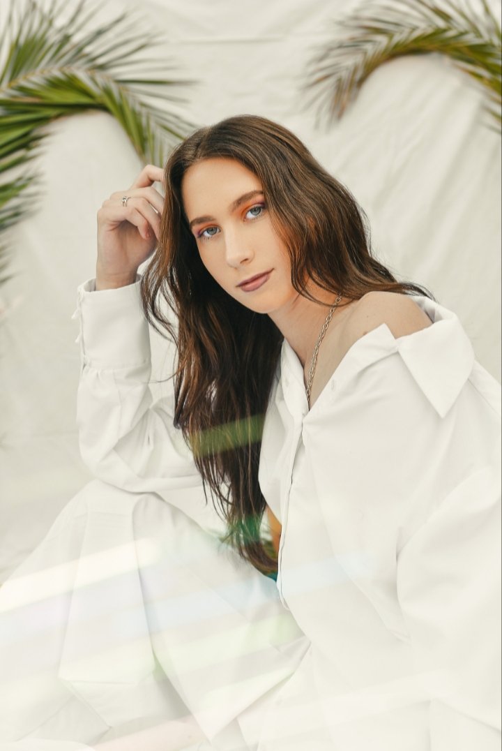 The things you are passionate about are not random, they are your calling.🍃
.
Shades of Ethereal
.
Model: @sianne_meyer
Creative Director: @masadarlington
Fashion Designer: <a href="/KAISAN_OFFICIAL/">K A I   S A N</a> 
Photography: @lucid_shutters
Make Up: @runako_beauty_bar
Concept/Set: @masaconsultancy