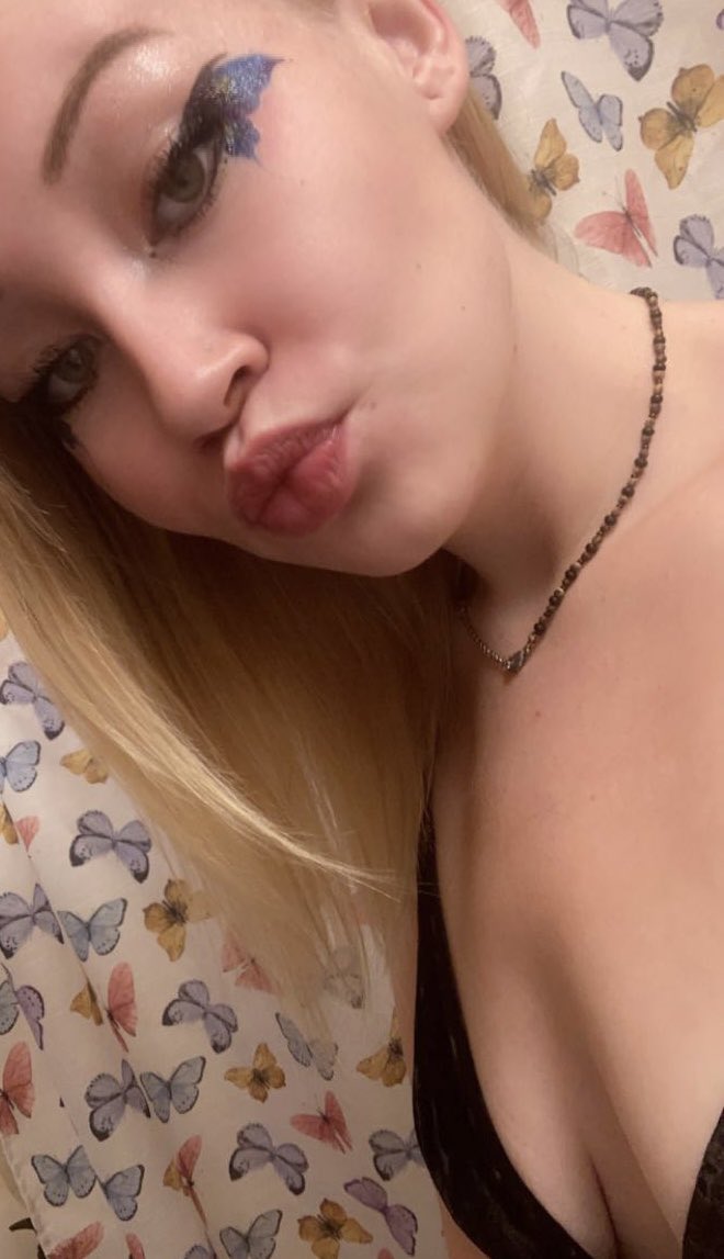 RubynotRos3's tweet image. I’m baaaacckk.🤪🤪