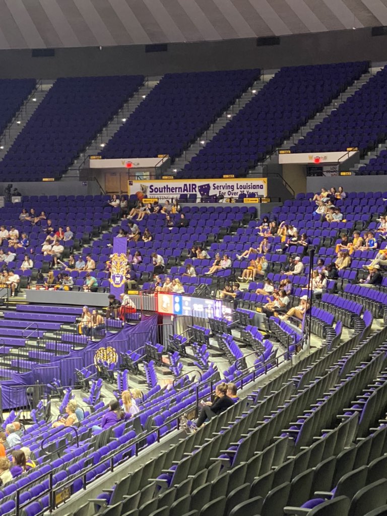 Get over to the PMAC and watch <a href="/lsuvolleyball/">LSU Volleyball</a> while enjoying some free <a href="/raisingcanes/">Raising Cane's</a>. #hurry