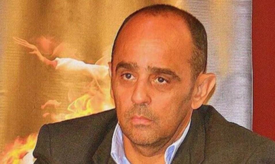 OFICIAL
Carlos chicho Martans, hace oficial su postulación a las elecciones de FEPAFUT.
Algunas de sus propuestas:
-Premio de 200k al campeón de LPF
-240k anual para cada club
-Casa al MVP del torneo
-80k anual a provinciales

Hoy 8pm <a href="/tirodirecto_tv/">Tiro Directo ⚽️</a> #Canal21 ampliaré información