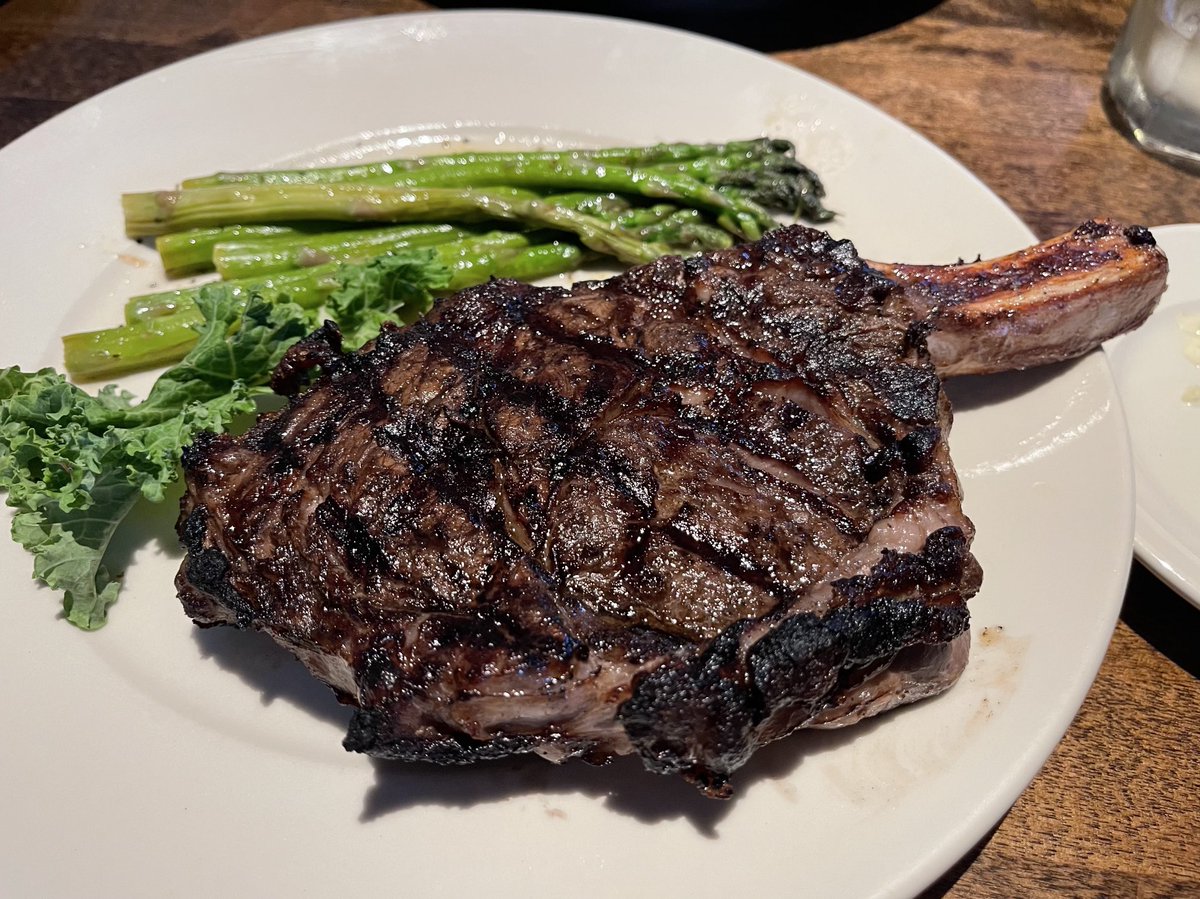 Bone in prime Cowboy 🥩 Medium rare & Anner even talked me into a green veggie, lol. Oh yeah!!!