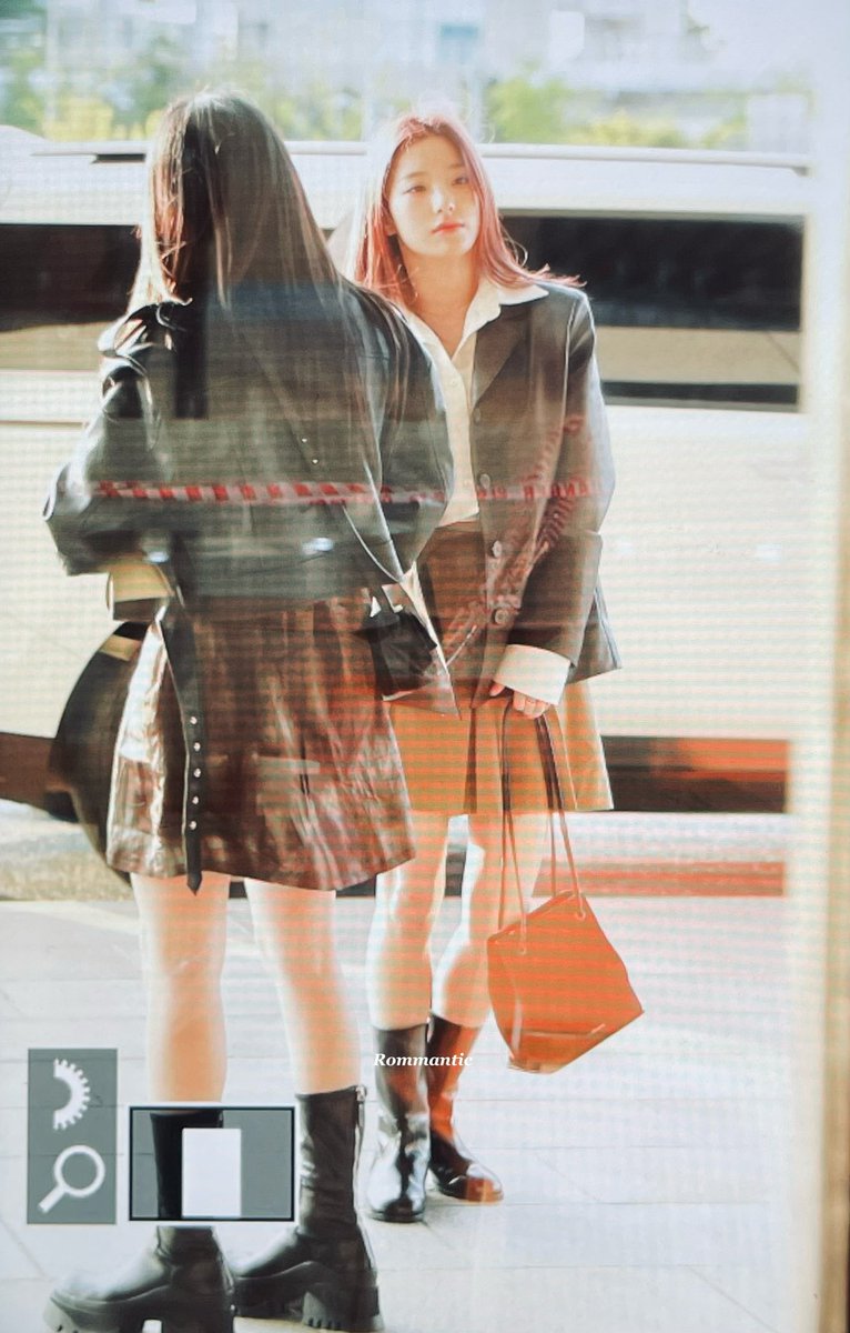 Rommantic0107's tweet photo. 221006 새롬 
#새롬 #이새롬 #Saerom
#프로미스나인 #FROMIS_9 https://t.co/h0xUcniL50