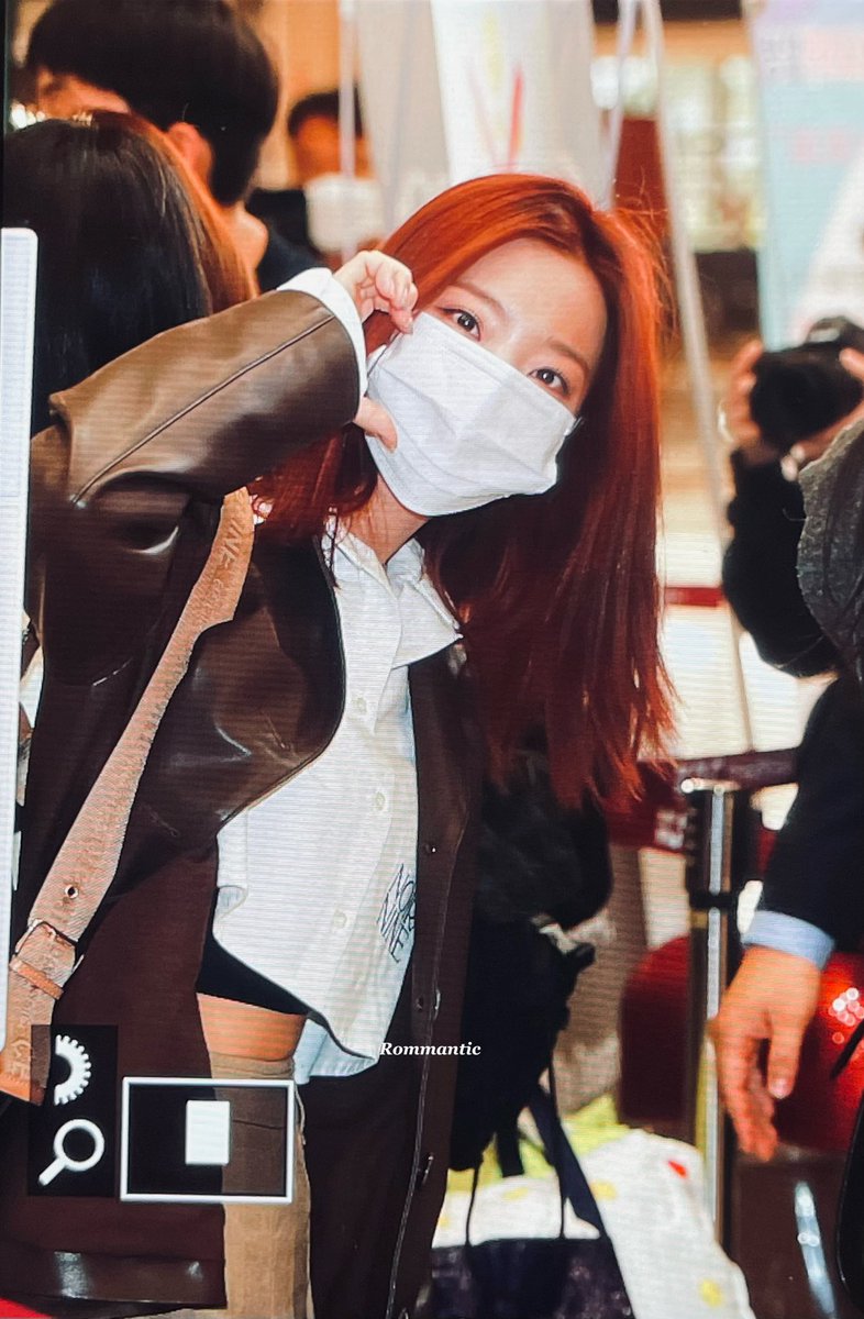 Rommantic0107's tweet photo. 221006 새롬 
#새롬 #이새롬 #Saerom
#프로미스나인 #FROMIS_9 https://t.co/EUwjkN6ykN