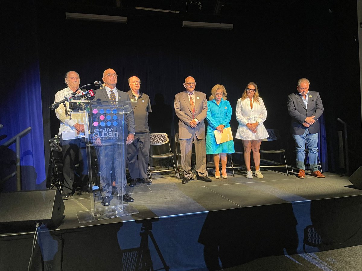 FRJCuba's tweet photo. Hoy fue un gran día para la Fundación, para los buenos cubanos, y nuestra gran nación!! Gracias a los patriotas presentes y a la prensa por cubrirnos. Seguimos! #patriayvida🇨🇺 https://t.co/35uQt78P8u