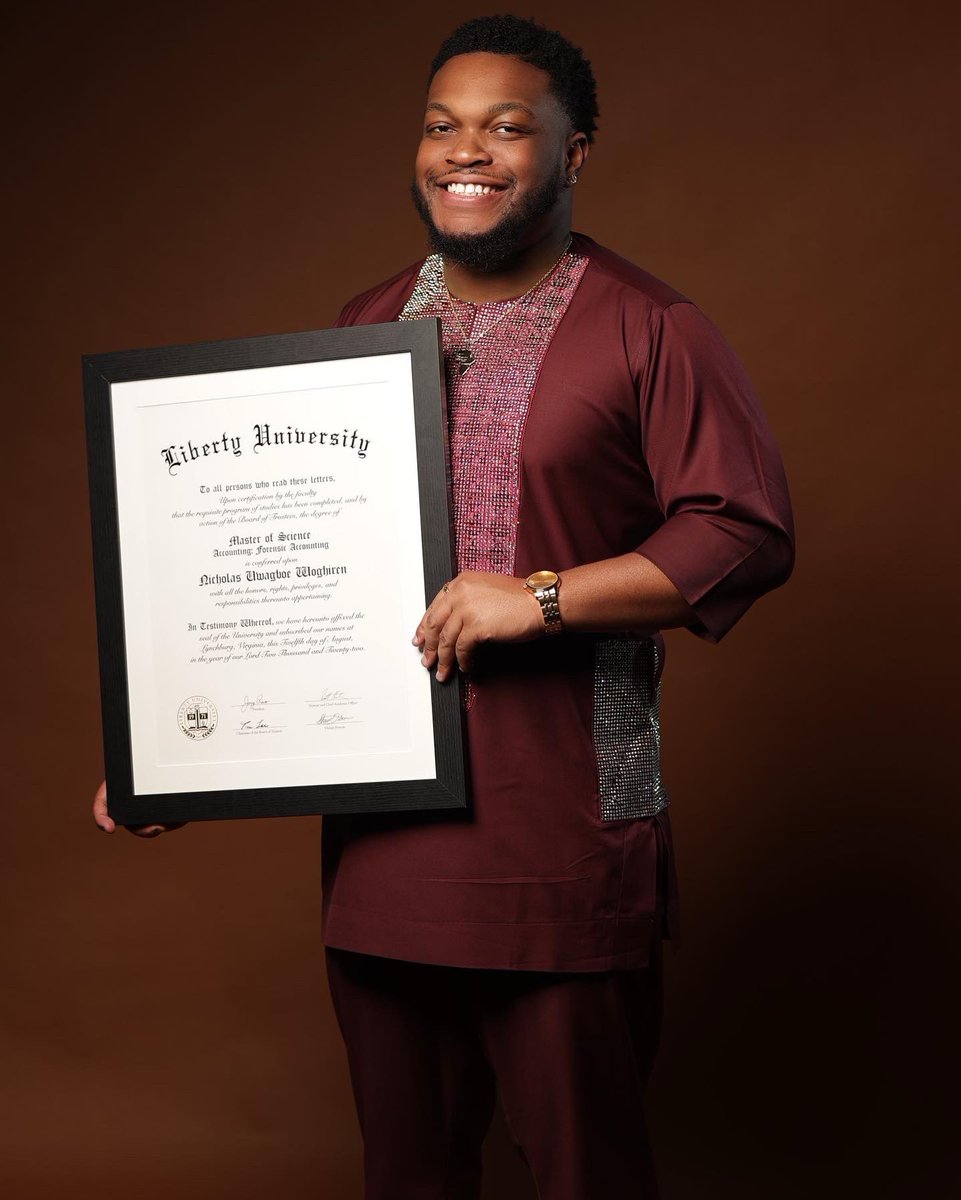 nickwog5's tweet photo. I am proud to say that I was able to finish my post graduate program that was meant for two years in a year. I have officially obtained my Masters in Forensic Accounting! 🎓

Imma always keep ‘em thangs on me 📜

#INoFitCarryLast🇳🇬
#BlackExcellence 
#PHDLoading https://t.co/ZH4hUczUzg