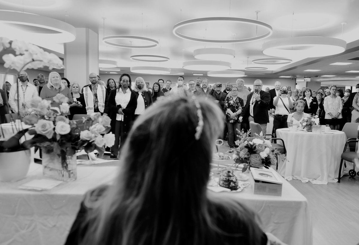 LAX Business Office (@busofficelax) on Twitter photo Her courage was her crown and she wore it like a queen ๐ We love you, Greta <a href="/mcgrath_jonna/">Jonna McGrath</a> <a href="/dclove20/">Donald Love</a> @NassarWafieh <a href="/Glennhdaniels/">Glenn Daniels</a> <a href="/TammyLHServedio/">Tammy Holloway</a> <a href="/LAX_HubHub/">Paulinaโs Hubhub</a> <a href="/JSerrano1luv/">Jennie Serrano</a> <a href="/j_montani/">JMontani</a> @spencer_resh <a href="/JZCayanan/">Johnathan cayanan</a> <a href="/PJKTVL/">Patrick Kittredge</a> <a href="/anthonychin888/">Anthony Chin</a> @juandefranco74 @mikehannaUAL #WeAreUnited Her courage was her crown and she wore it like a queen ๐ We love you, Greta <a href="/mcgrath_jonna/">Jonna McGrath</a> <a href="/dclove20/">Donald Love</a> @NassarWafieh <a href="/Glennhdaniels/">Glenn Daniels</a> <a href="/TammyLHServedio/">Tammy Holloway</a> <a href="/LAX_HubHub/">Paulinaโs Hubhub</a> <a href="/JSerrano1luv/">Jennie Serrano</a> <a href="/j_montani/">JMontani</a> @spencer_resh <a href="/JZCayanan/">Johnathan cayanan</a> <a href="/PJKTVL/">Patrick Kittredge</a> <a href="/anthonychin888/">Anthony Chin</a> @juandefranco74 @mikehannaUAL #WeAreUnited