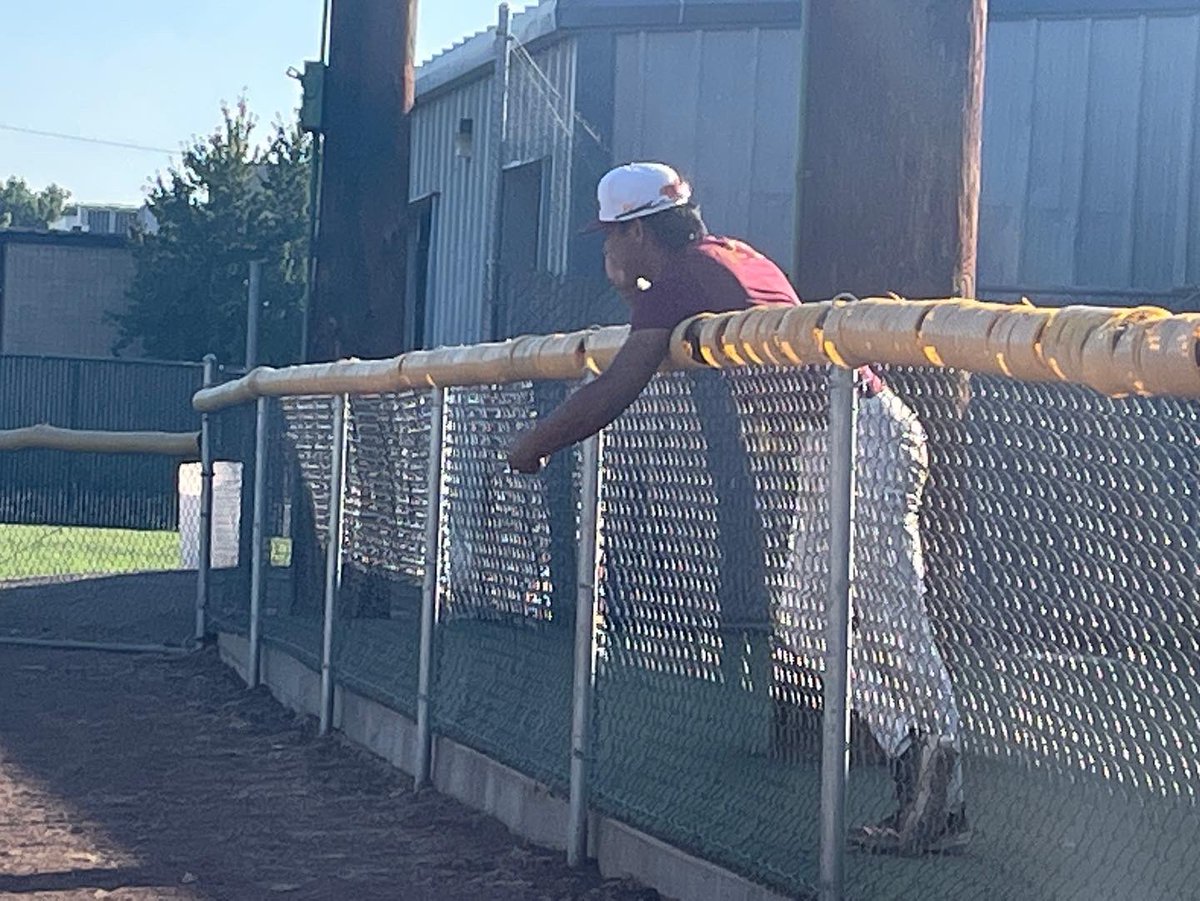 Yaks_Baseball's tweet photo. Appreciation Phone Calls 🏠 Credit: @GGC_Baseball / @CoachSheets3 https://t.co/aKaMvH8JMG