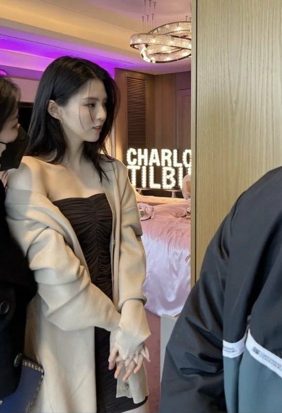 ִֶָ (@lqhsohee) on Twitter photo 