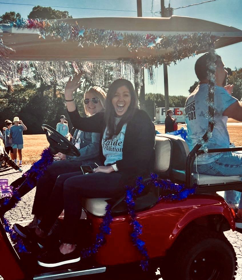 athrower's tweet photo. So glad our 8th grade Patriots got to experience the NFHS Homecoming parade today! We love getting them excited for high school! Thank you @BobCarnaroli for hosting us! #northunited 
#libertyms https://t.co/jeL9c5Xk13