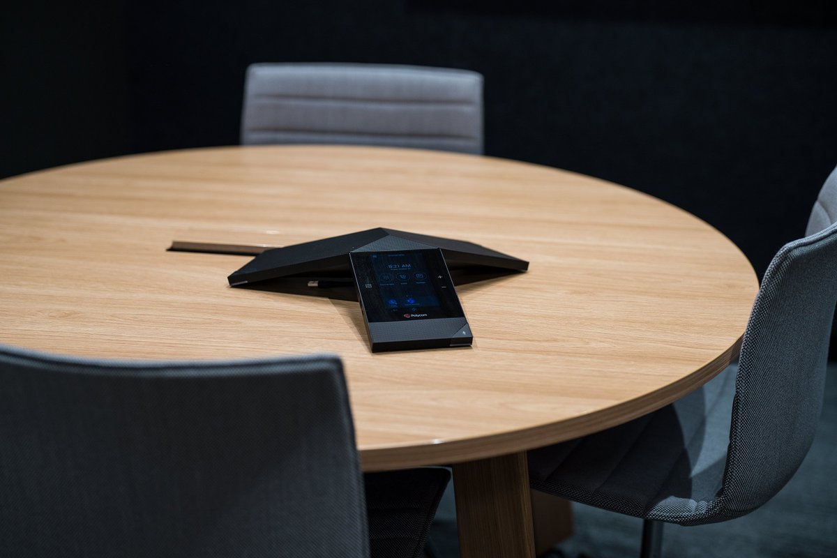 ProAVSolutions's tweet image. The importance of understanding how to use your new technology in each space. Not only do we offer on-site training before the Go Live date, but we also offer unlimited refresher training on demand.
Learn more: lnkd.in/eSj2wumC
#Technology #ModernWorkplace #Design #ProAV